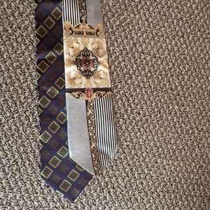 Set of 2 ties
